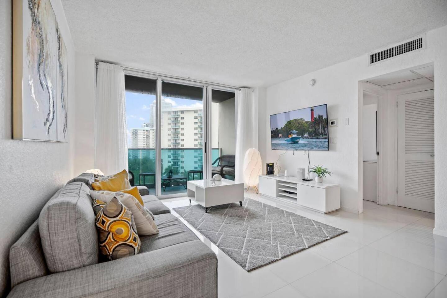 Great Apartment With Beach Access Hollywood Zewnętrze zdjęcie